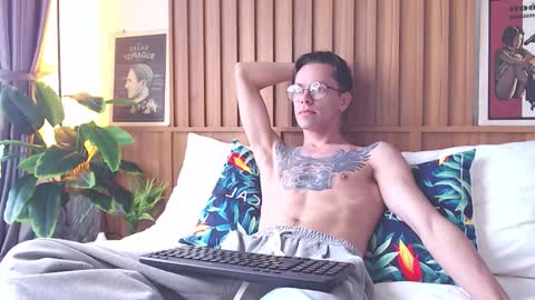 William online show from 01/12/26, 05:56