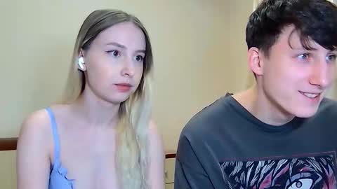 William and Mia online show from 02/15/26, 04:58