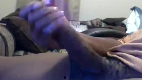 Snapshot of willied1985 chatting on 10/17/25, 10:29 willy d bbc uncut bigdick edging online show from 10/17/25, 10:29