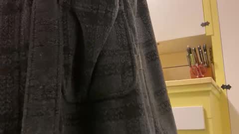 William online show from 12/17/25, 02:23