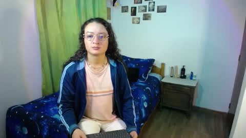 Snapshot of willmonkey chatting on 10/25/25, 03:14 willmonkey online show from 10/25/25, 03:14