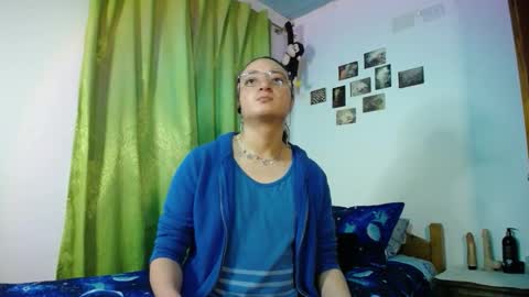 Snapshot of willmonkey chatting on 10/27/25, 12:26 willmonkey online show from 10/27/25, 12:26