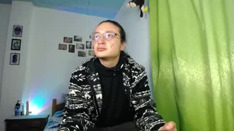 Snapshot of willmonkey chatting on 11/02/25, 02:03 willmonkey online show from 11/02/25, 02:03