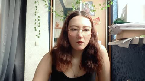 Phoebe online show from 04/07/26, 10:05