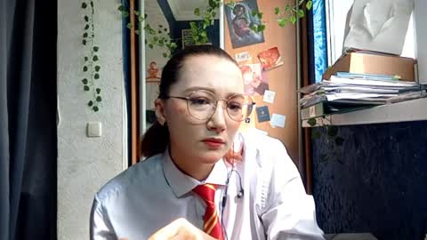 Phoebe online show from 04/15/26, 11:17