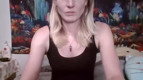 Snapshot of willowxo223 chatting on 06/30/26, 01:06 willowxo223 online show from 06/30/26, 01:06