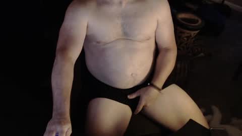 Snapshot of willwill2222 chatting on 07/17/26, 01:23 John online show from 07/17/26, 01:23