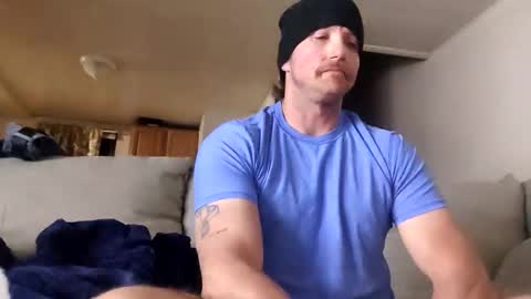 willynn83 online show from 04/18/26, 08:07