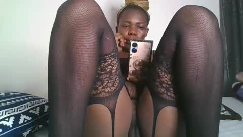 willyoubemine1 online show from 12/22/24, 12:07