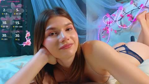 Vicki3 online show from 04/03/26, 07:06