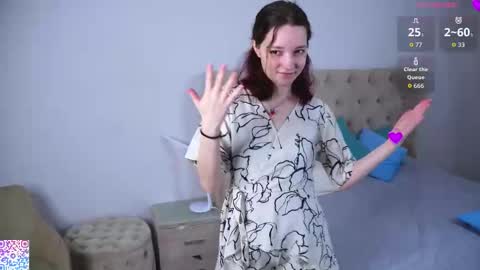 for u Alise online show from 10/25/25, 04:09