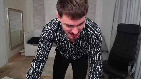 WilsonJules online show from 12/30/24, 01:58