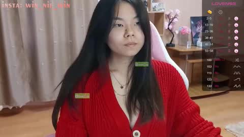 Snapshot of win_nie chatting on 09/17/25, 06:04 Winnie online show from 09/17/25, 06:04