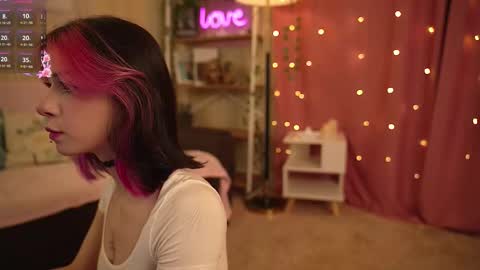 Winaria online show from 11/18/25, 04:39