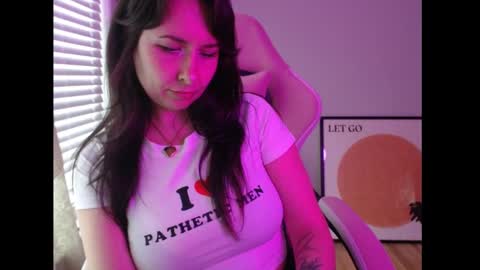 Eevie online show from 09/08/25, 11:48