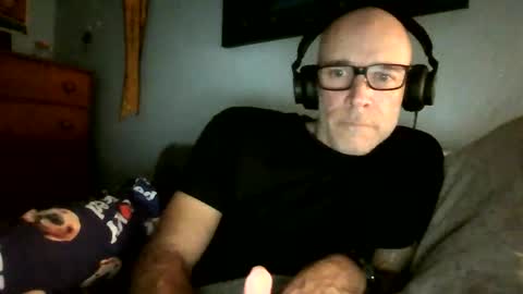 wingnutt765733498294 online show from 05/25/26, 05:46
