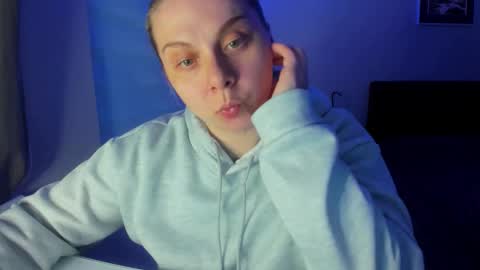 Winter Miracle online show from 04/12/26, 02:49