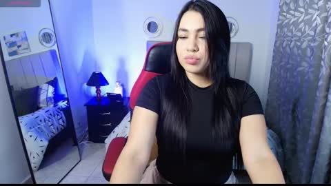 Snapshot of winter_night32 chatting on 02/27/26, 12:27 Liu online show from 02/27/26, 12:27