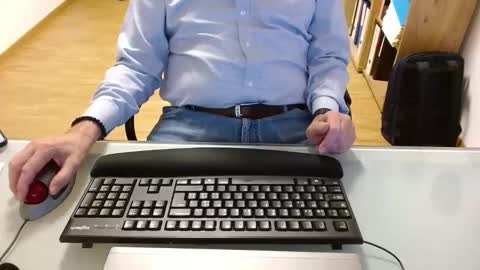 winterfreund99 online show from 11/16/25, 12:33