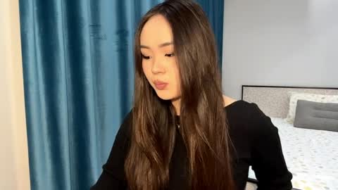 Amina online show from 04/06/26, 03:13