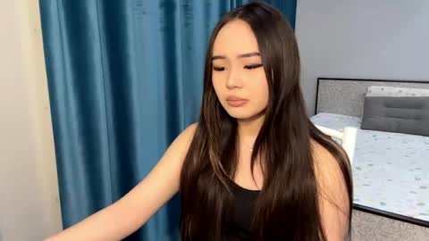 Amina online show from 04/15/26, 02:35