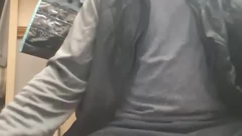 Snapshot of wiseguy2use chatting on 02/15/25, 04:36 Cat Daddy online show from 02/15/25, 04:36