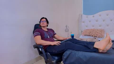 Wiston online show from 03/27/26, 01:33