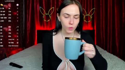 Kira online show from 04/09/26, 06:13