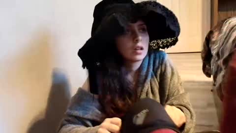 witchbitchmommy online show from 11/12/25, 09:47