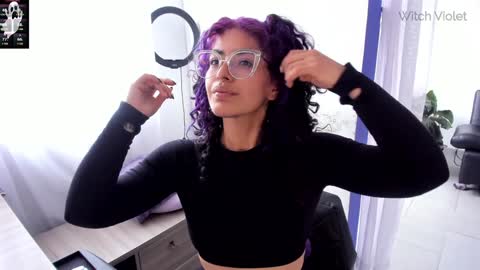     Luna Violeta  A r t i s t  online show from 01/31/25, 09:16