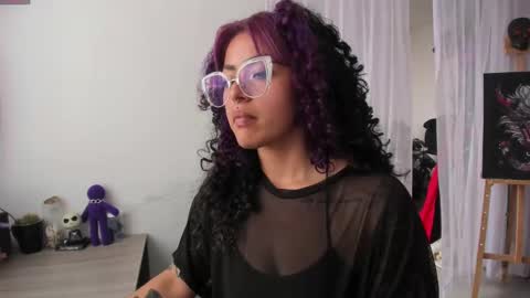     Luna Violeta  A r t i s t  online show from 02/23/25, 07:49