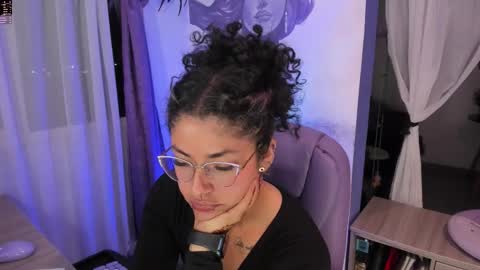     Luna Violeta  A r t i s t  online show from 12/02/25, 04:29