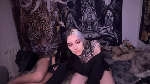 witchshadows online show from 01/16/25, 06:59