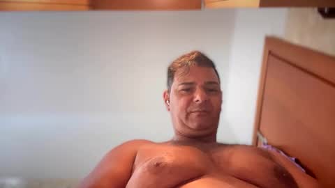 Witebull online show from 03/26/26, 10:21