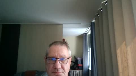 Snapshot of wixer1970 chatting on 08/05/26, 12:08 wixer1970 online show from 08/05/26, 12:08