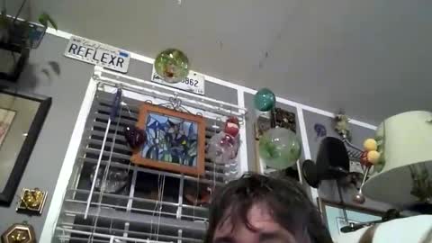 Snapshot of wldlife chatting on 04/23/26, 12:56 wldlife online show from 04/23/26, 12:56