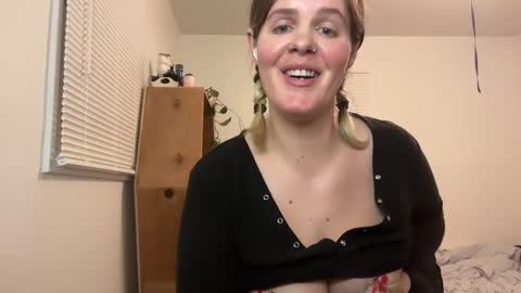 Moth online show from 12/21/24, 10:40