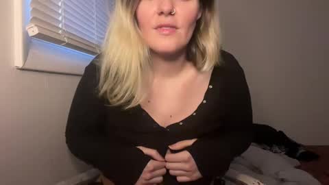 Moth online show from 01/03/25, 10:19