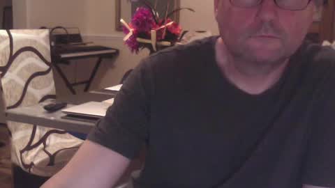Snapshot of wobble444 chatting on 06/18/26, 11:42 wobble444 online show from 06/18/26, 11:42