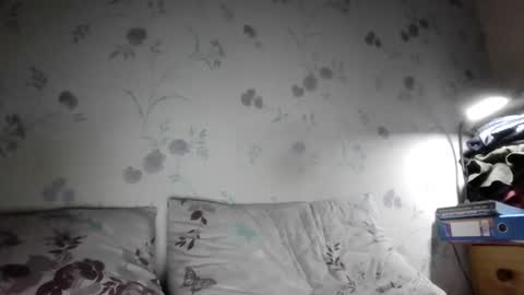 Snapshot of wobble444 chatting on 07/08/26, 10:36 wobble444 online show from 07/08/26, 10:36