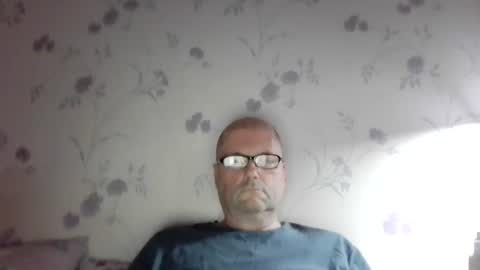 Snapshot of wobble444 chatting on 07/13/26, 12:24 wobble444 online show from 07/13/26, 12:24
