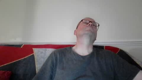 Snapshot of wobble444 chatting on 07/19/26, 12:36 wobble444 online show from 07/19/26, 12:36