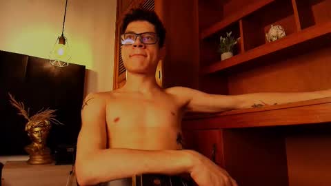  W O L F  online show from 10/09/25, 11:41