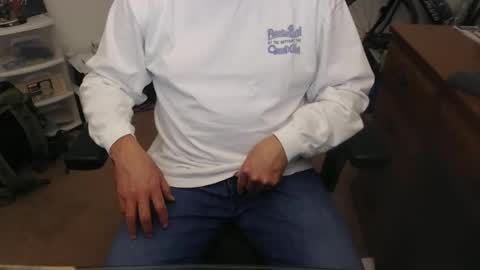 wolfie0717 online show from 12/30/24, 07:59