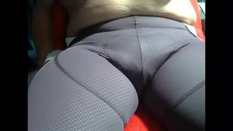 wolfoerl online show from 10/21/25, 03:02