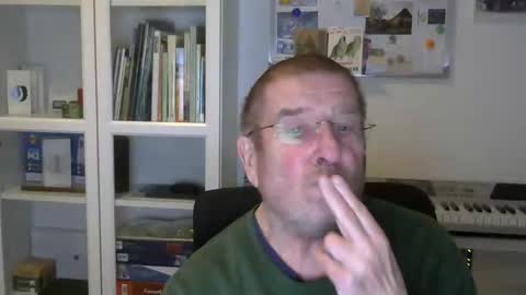 Snapshot of wolsch48 chatting on 02/06/26, 08:01 wolsch48 online show from 02/06/26, 08:01