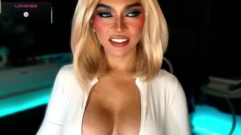 Julia online show from 11/09/25, 04:11