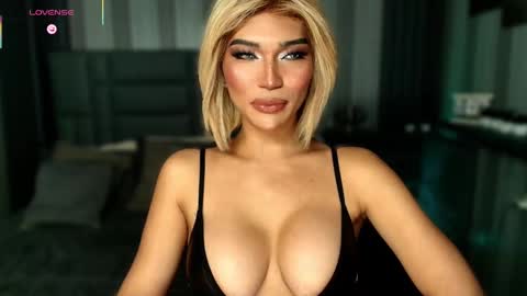 Julia online show from 12/17/25, 01:22