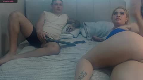 Snapshot of wondercouplexxx chatting on 05/15/26, 04:30 Sofia And Thomas online show from 05/15/26, 04:30