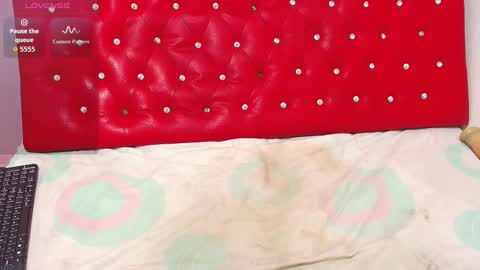   online show from 10/26/25, 03:01